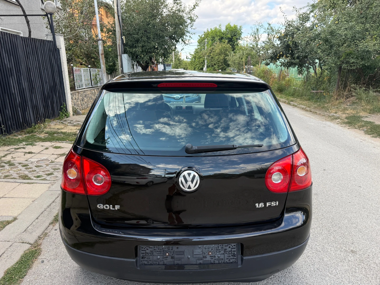 VW Golf 5 Sportline 1.6i, снимка 5 - Автомобили и джипове - 56105052