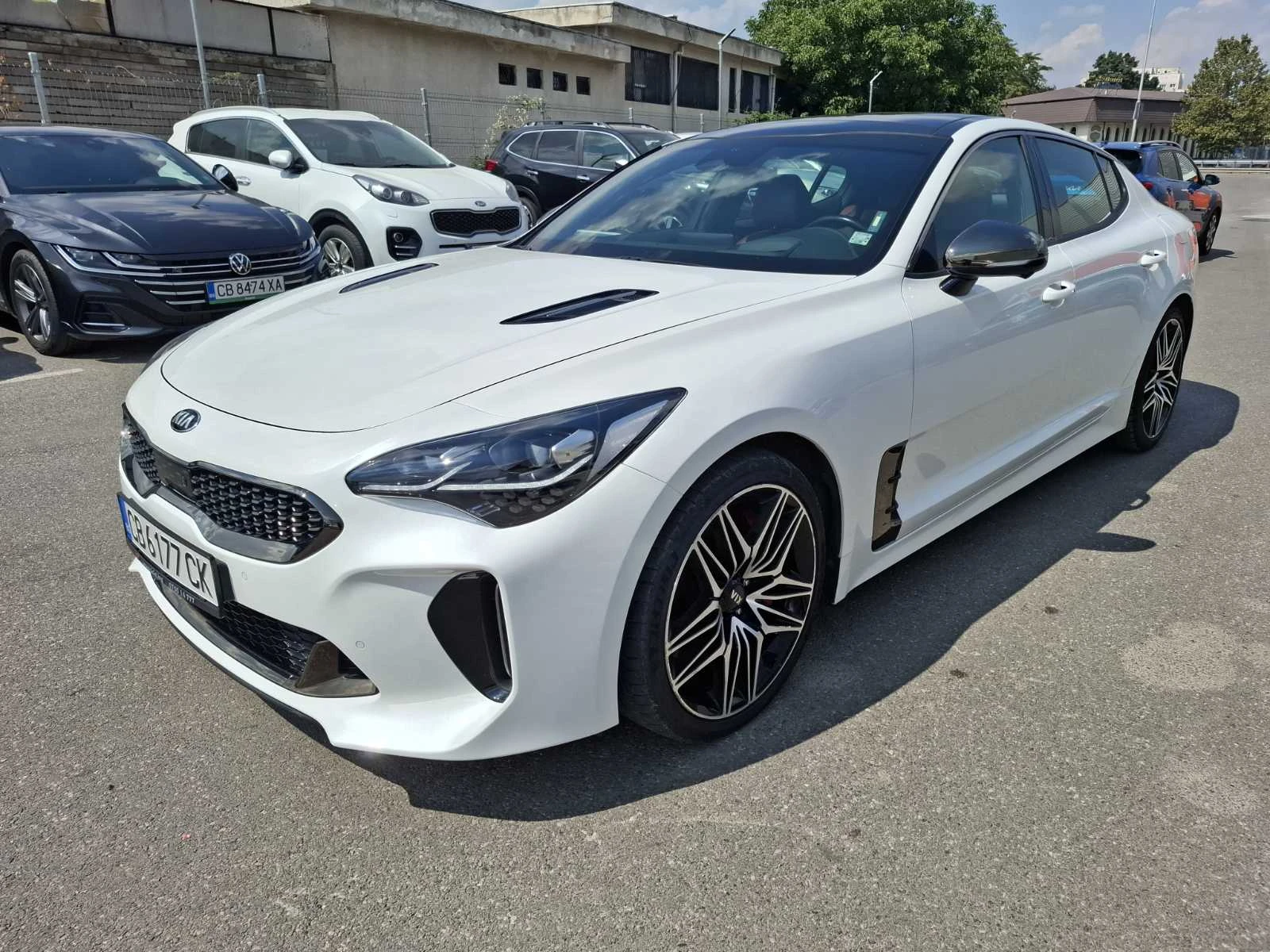 Kia Stinger 3.3 T-gdi GT 4х4 Гаранция