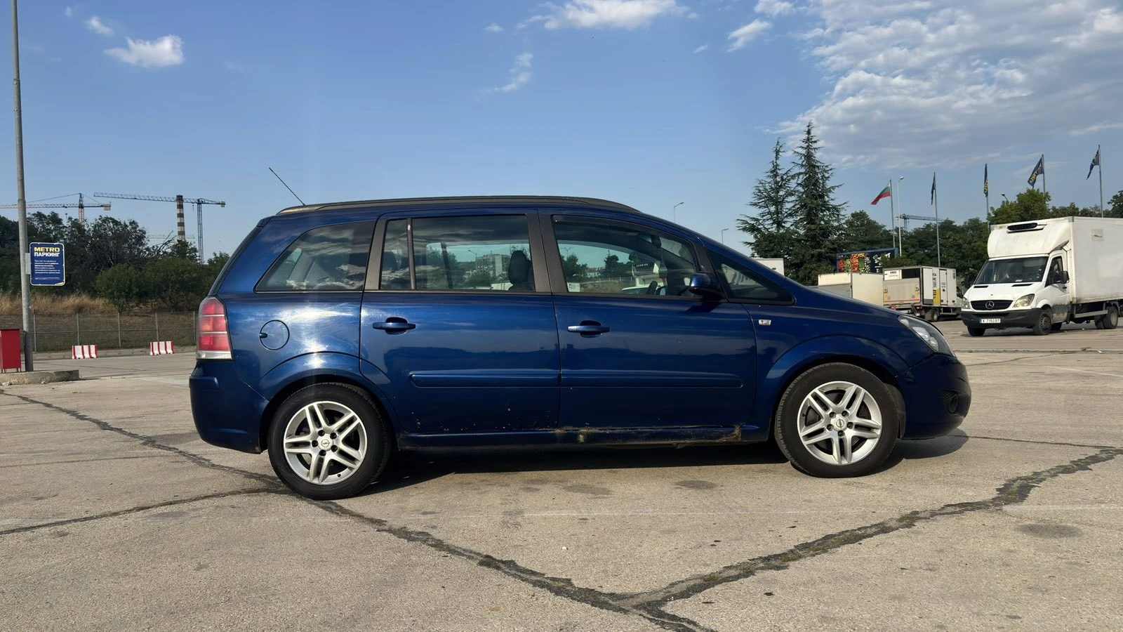 Opel Zafira B, снимка 2 - Автомобили и джипове - 56133678