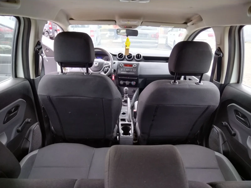 Dacia Duster 6 скорости климатик , снимка 10 - Автомобили и джипове - 51988588