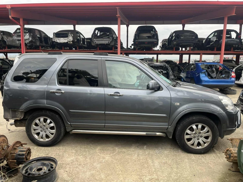 Honda Cr-v 2.2, снимка 3 - Автомобили и джипове - 52047937