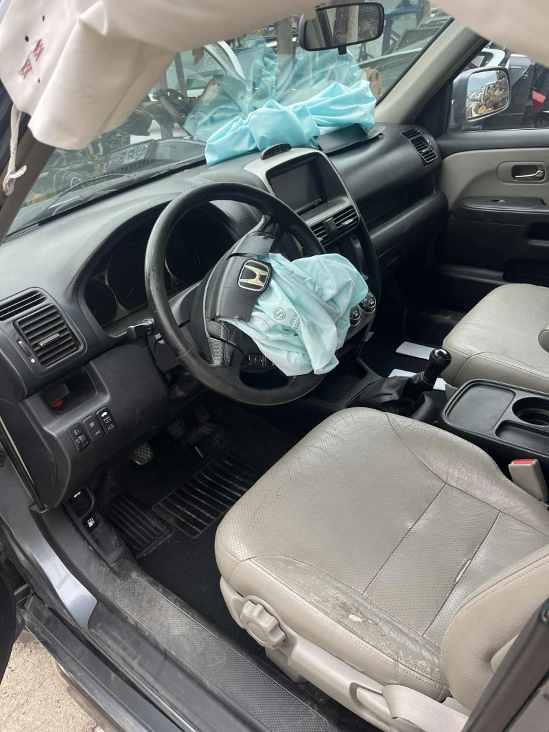 Honda Cr-v 2.2, снимка 6 - Автомобили и джипове - 52047937