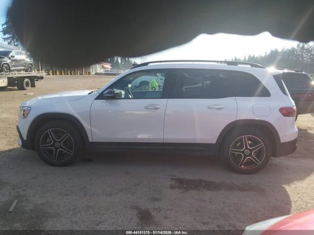 Mercedes-Benz GLB 250 4MATIC* АМГ ПАКЕТ* ДИСТРОНИК* 360* ПОДГРЕВИ* , снимка 13 - Автомобили и джипове - 53287475