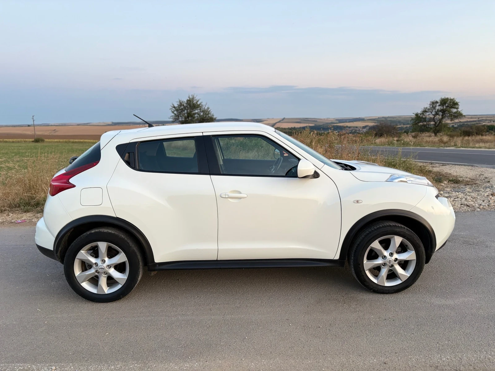 Nissan Juke 1.6i 117Кс Бензин - изображение 4