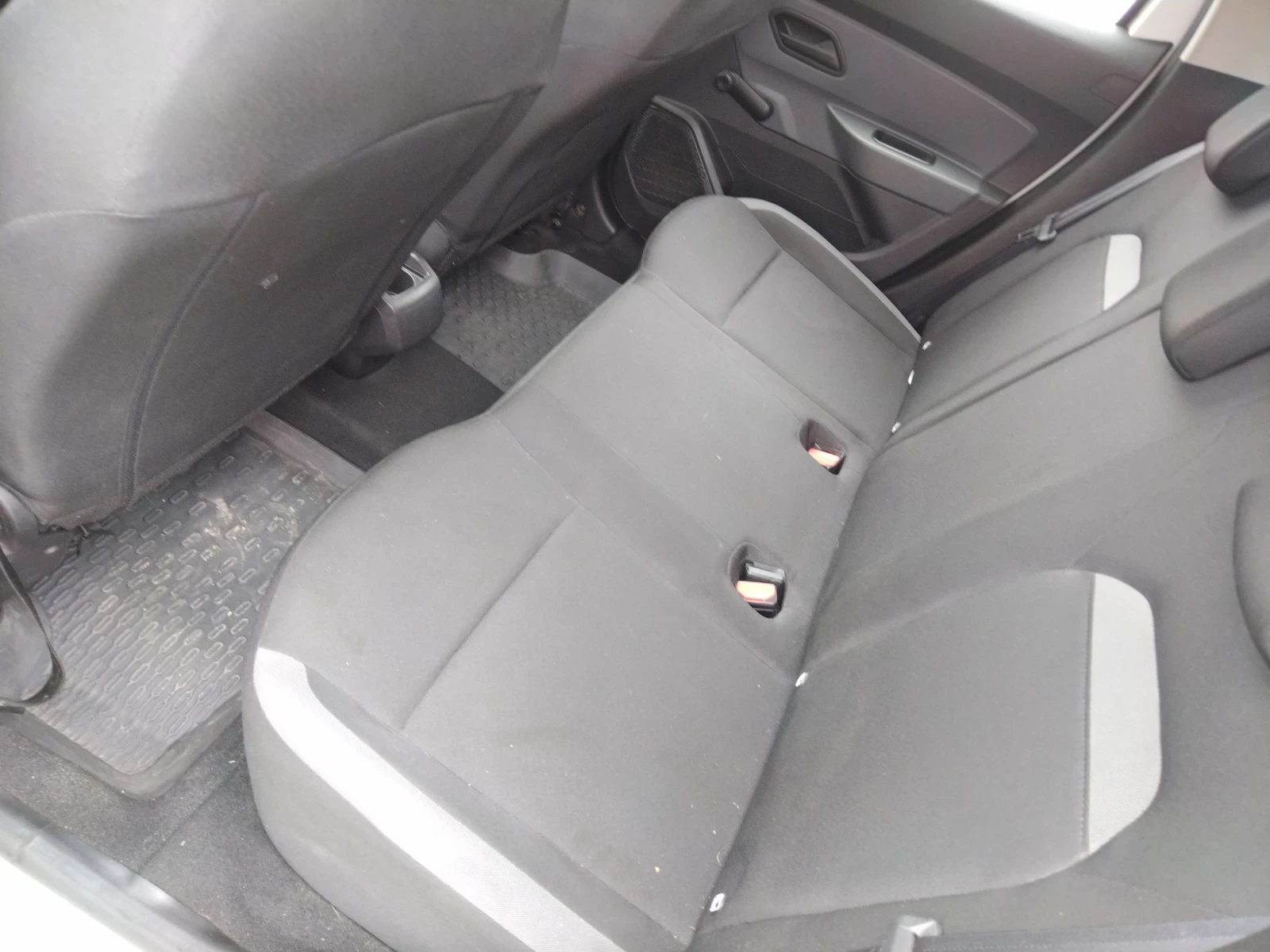 Dacia Duster 6    | Mobile.bg   12