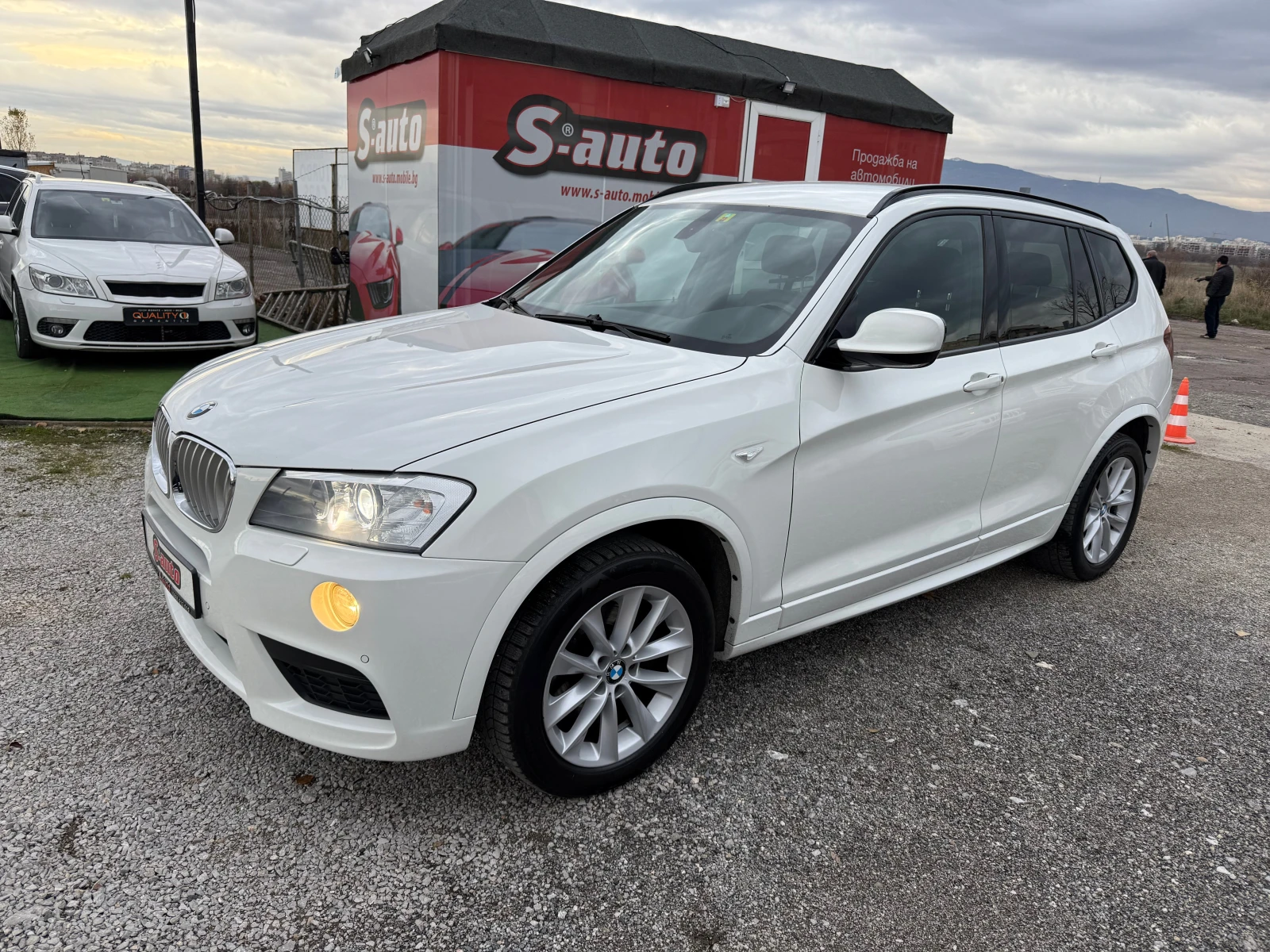 BMW X3 3.0d M-PACK* KEYLESS* XENON* NAVI* ����* �������*  | Mobile.bg � ����������� 17