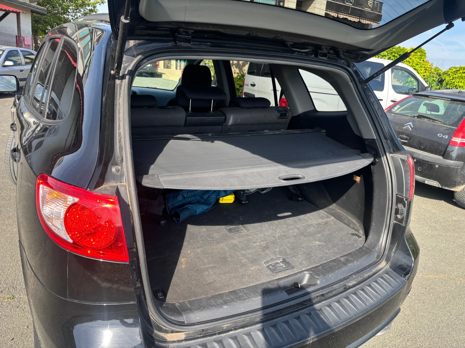 Hyundai Santa fe 2.7 , снимка 12 - Автомобили и джипове - 55836504