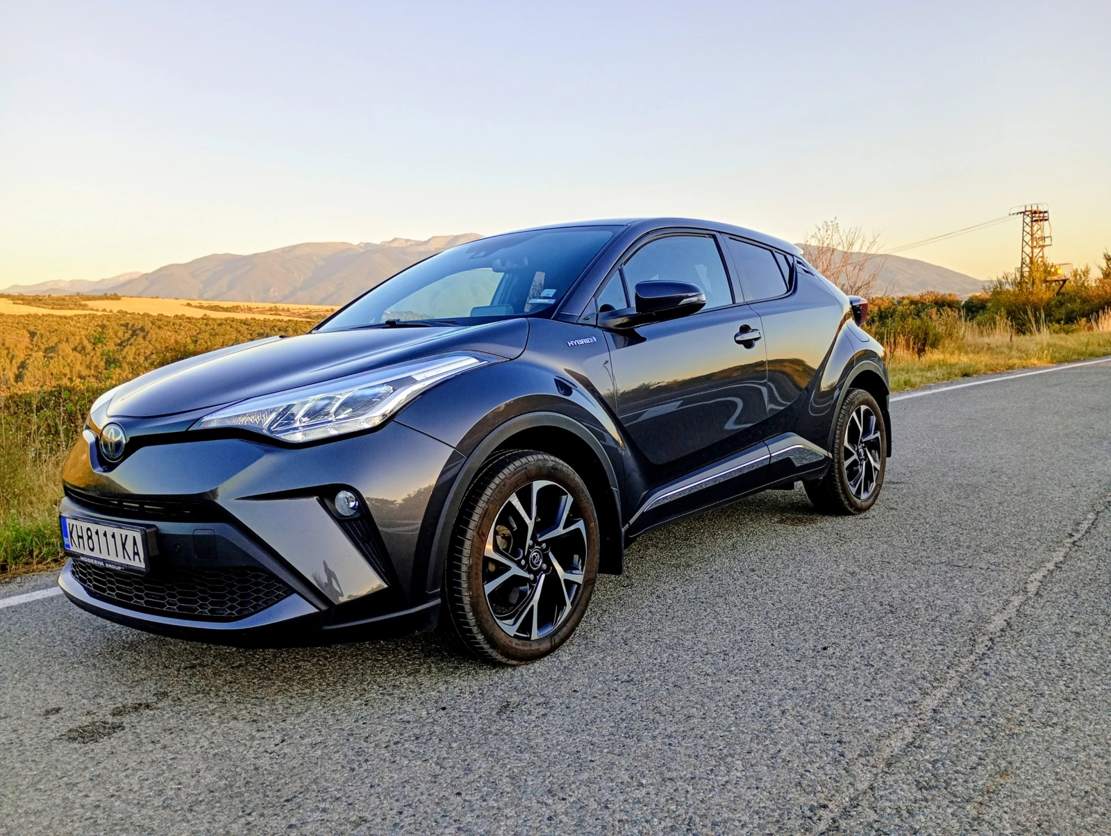 Toyota C-HR, снимка 4 - Автомобили и джипове - 55992421