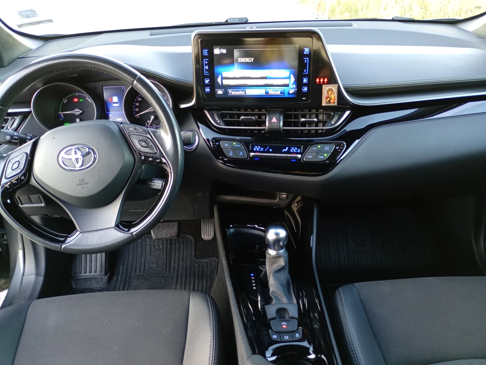 Toyota C-HR, снимка 12 - Автомобили и джипове - 55992421