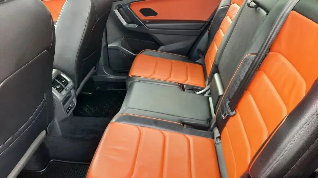VW Tiguan, снимка 13 - Автомобили и джипове - 56690102