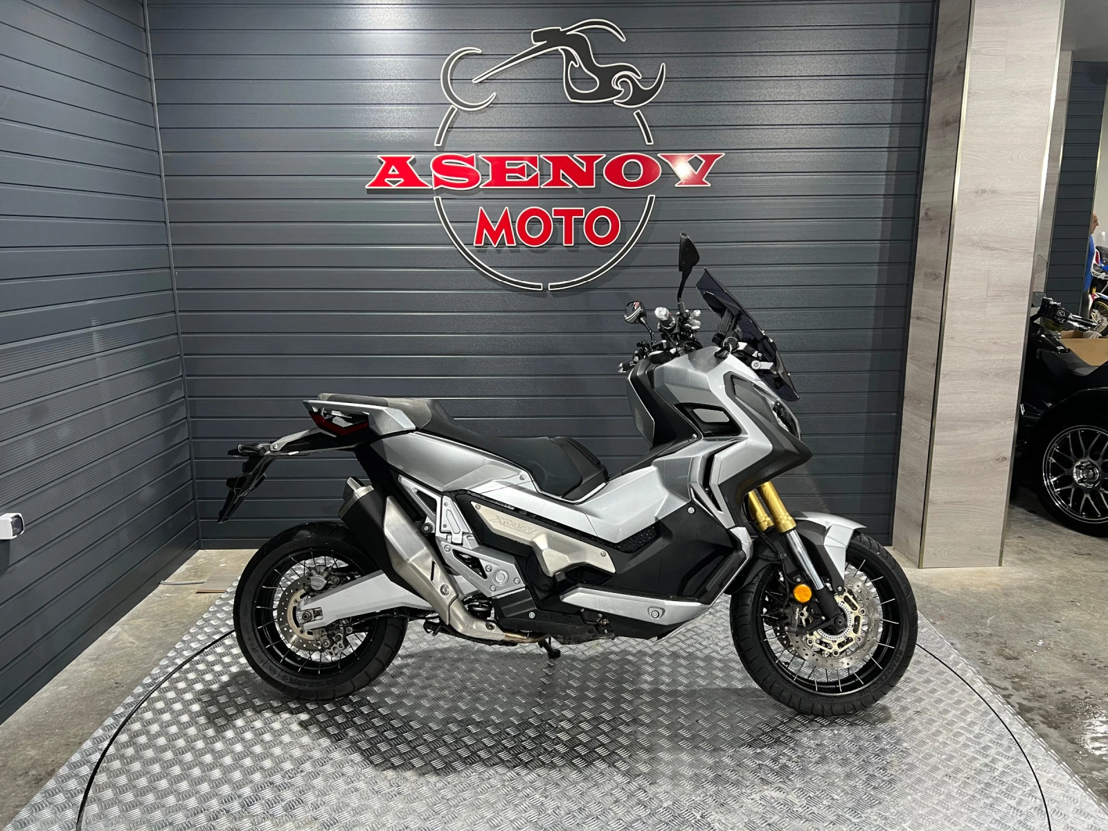 Honda X-ADV ТРАКШЪН КОНТРОЛ - изображение 8