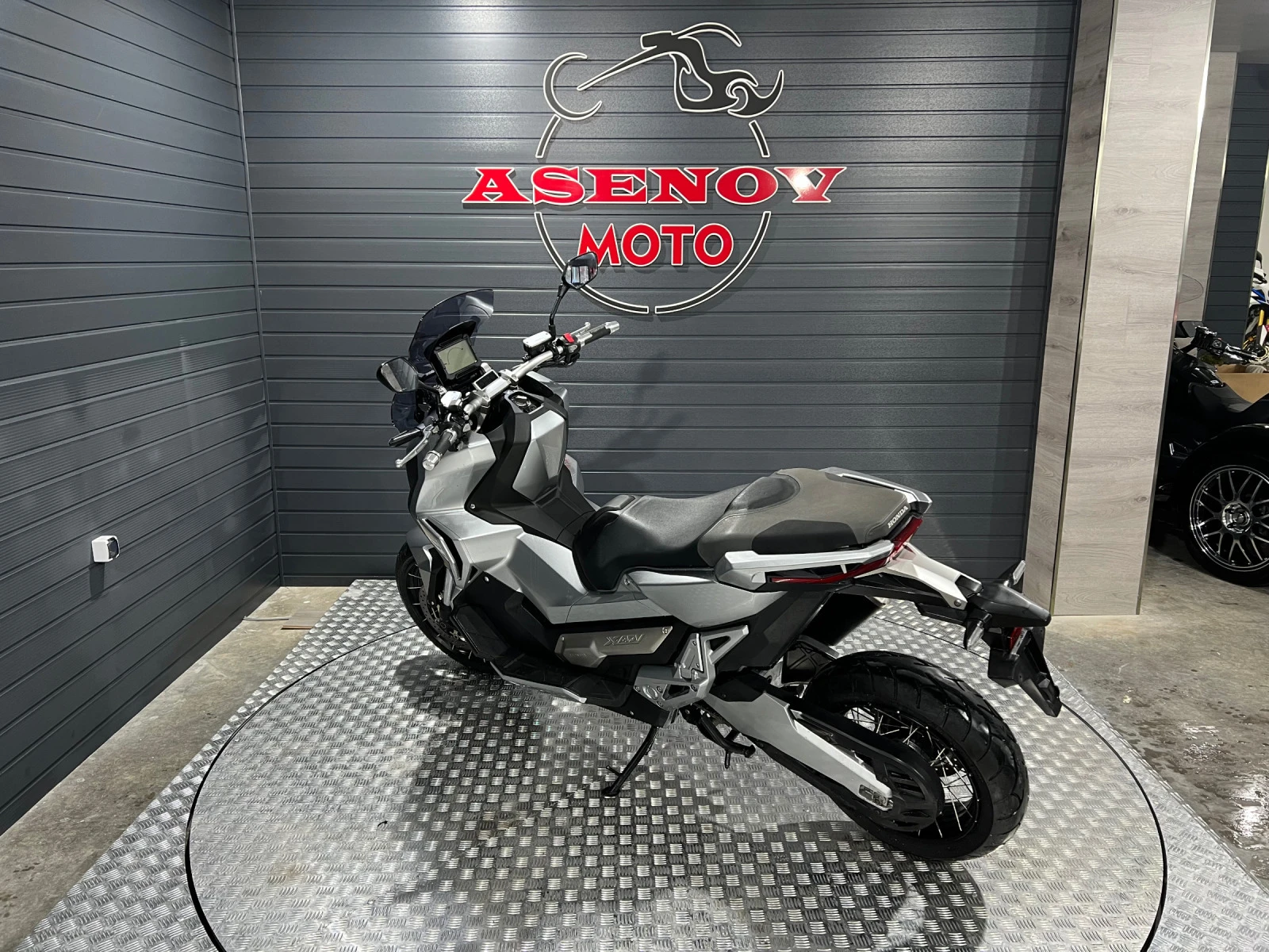 Honda X-ADV ТРАКШЪН КОНТРОЛ - изображение 5