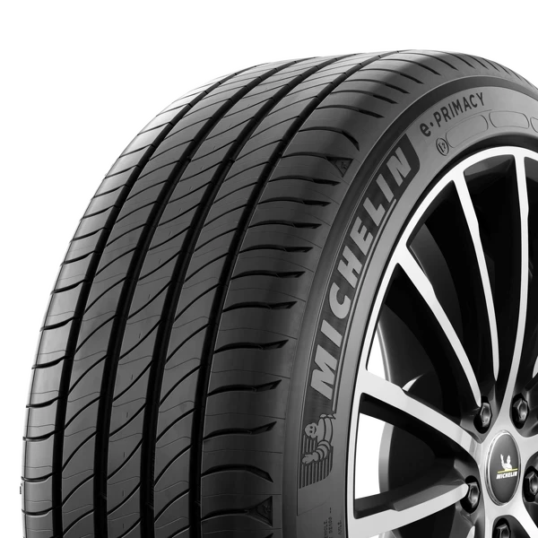 Гуми Летни 225/50R19, снимка 5 - Гуми и джанти - 47940617