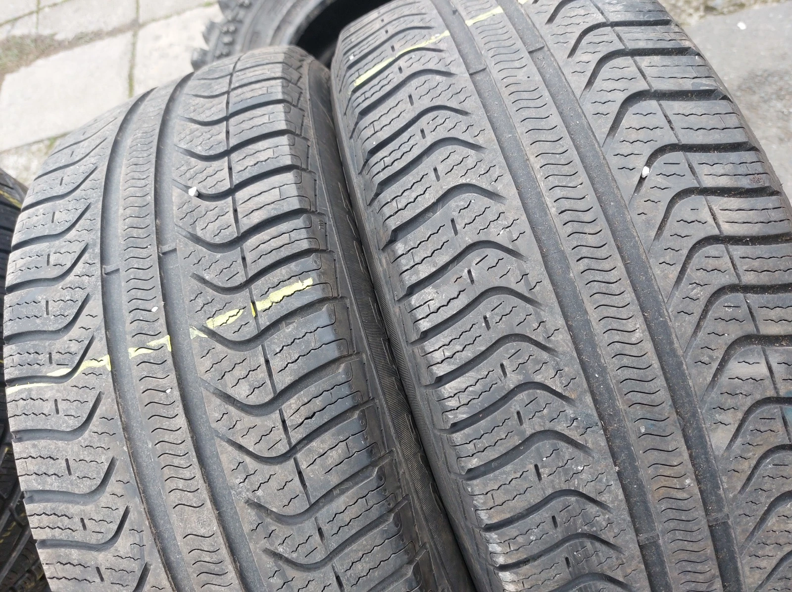���� 215/55R17 | Mobile.bg � ����������� 1