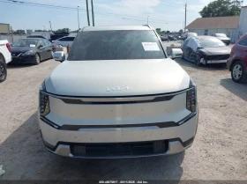 Kia EV9 Land, снимка 13