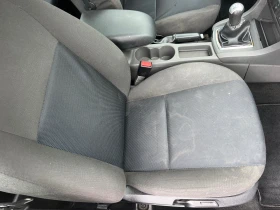 Ford Focus 1.6i NAVI/KLIMATIK/PODGREV/UNIKAT | Auto.bg — изображение 15