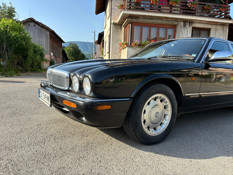 Jaguar Daimler, снимка 2 - Автомобили и джипове - 46306826