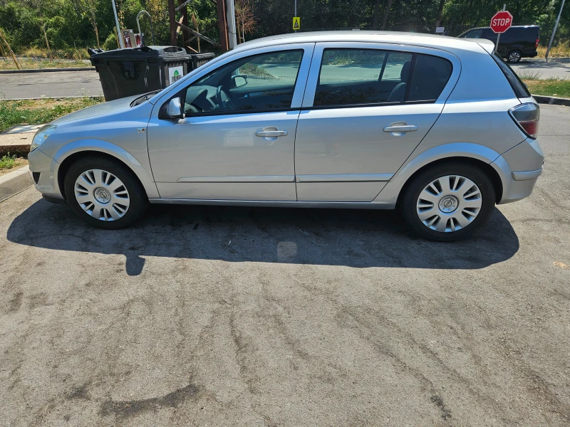 Opel Astra, снимка 3 - Автомобили и джипове - 46994806