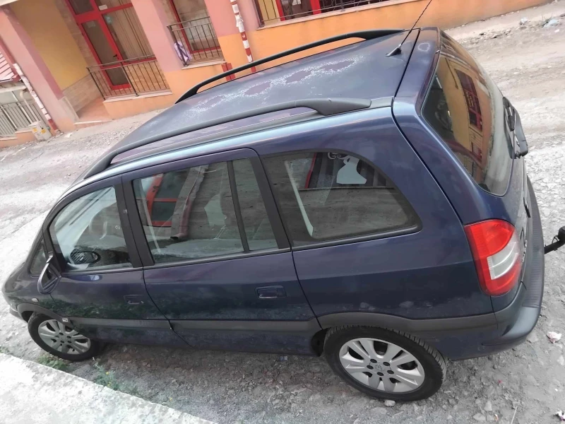 Opel Zafira 2.0 DTI, снимка 12 - Автомобили и джипове - 47004134