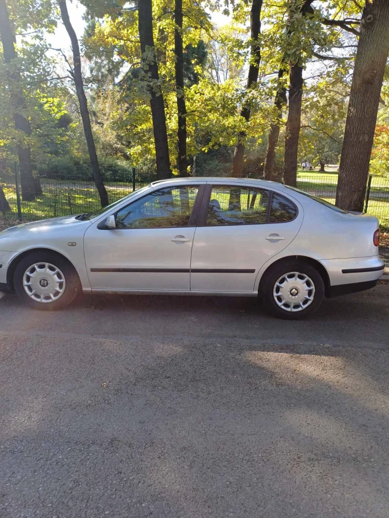 Seat Toledo 1.9 ТДИ, снимка 2 - Автомобили и джипове - 47608527