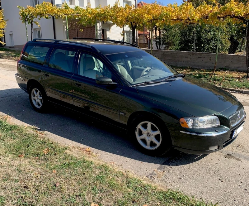 Volvo V70, снимка 1 - Автомобили и джипове - 48324117