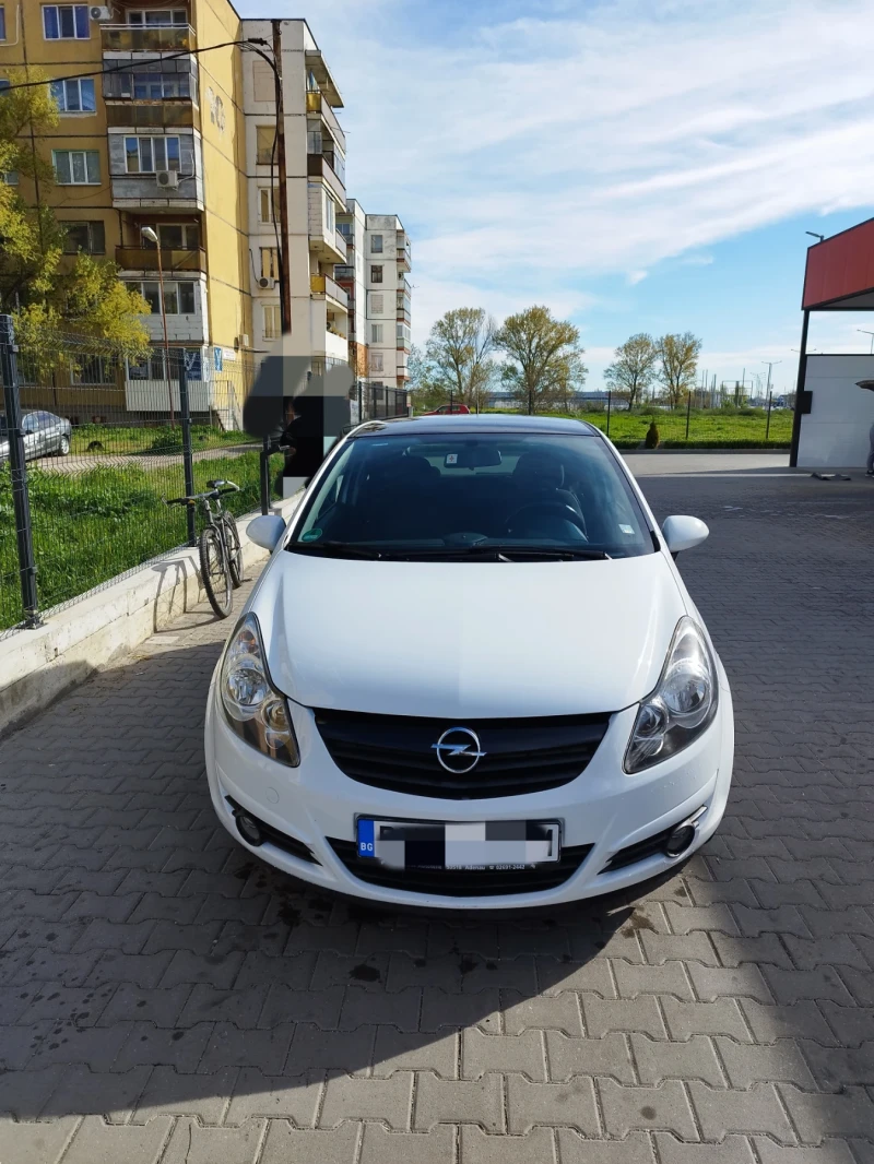 Opel Corsa, снимка 1 - Автомобили и джипове - 48717193