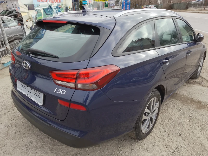 Hyundai I30 1, 6 CRDI/NAVI/CAMERA, снимка 5 - Автомобили и джипове - 49147643