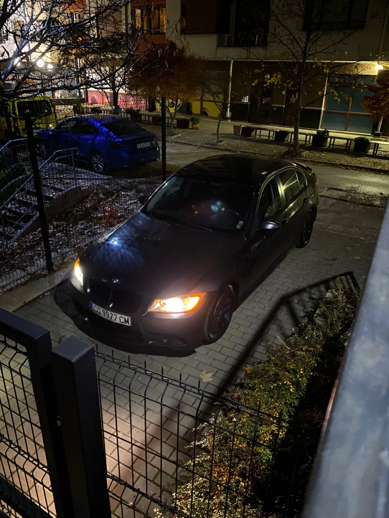 BMW 320, снимка 13 - Автомобили и джипове - 52619250