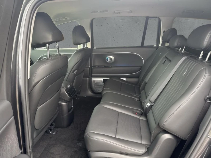 Hyundai IONIQ 9 110kWh 4WD UNIQ HEAD UP 360 7-МЕСТЕН, снимка 12 - Автомобили и джипове - 53262784
