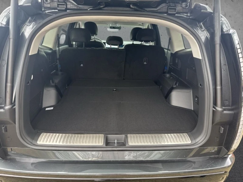 Hyundai IONIQ 9 110kWh 4WD UNIQ HEAD UP 360 7-МЕСТЕН, снимка 13 - Автомобили и джипове - 53262784