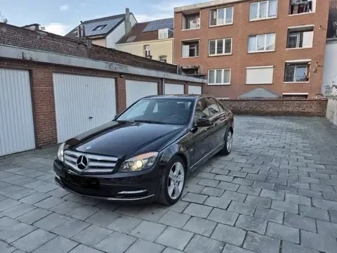 Mercedes-Benz C 180 1, 8i-156k.c/KOMPRESSOR/МУЛТИМЕДИЯ/КОЖА/ПОДГРЕВ!!!, снимка 2 - Автомобили и джипове - 52898235