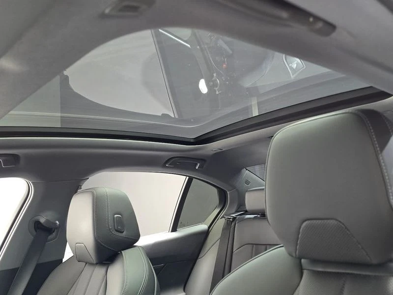 BMW 520 2.0 190 hp Automatic, снимка 13 - Автомобили и джипове - 55691966