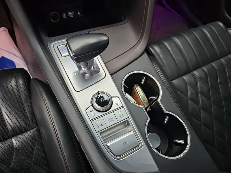 Genesis G70 2.2D SUPREME, снимка 9 - Автомобили и джипове - 55705156