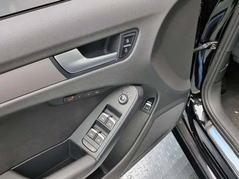 Audi A4 2.0 TFSI Quattro - САМО 30% АВАНС, снимка 14 - Автомобили и джипове - 55790143