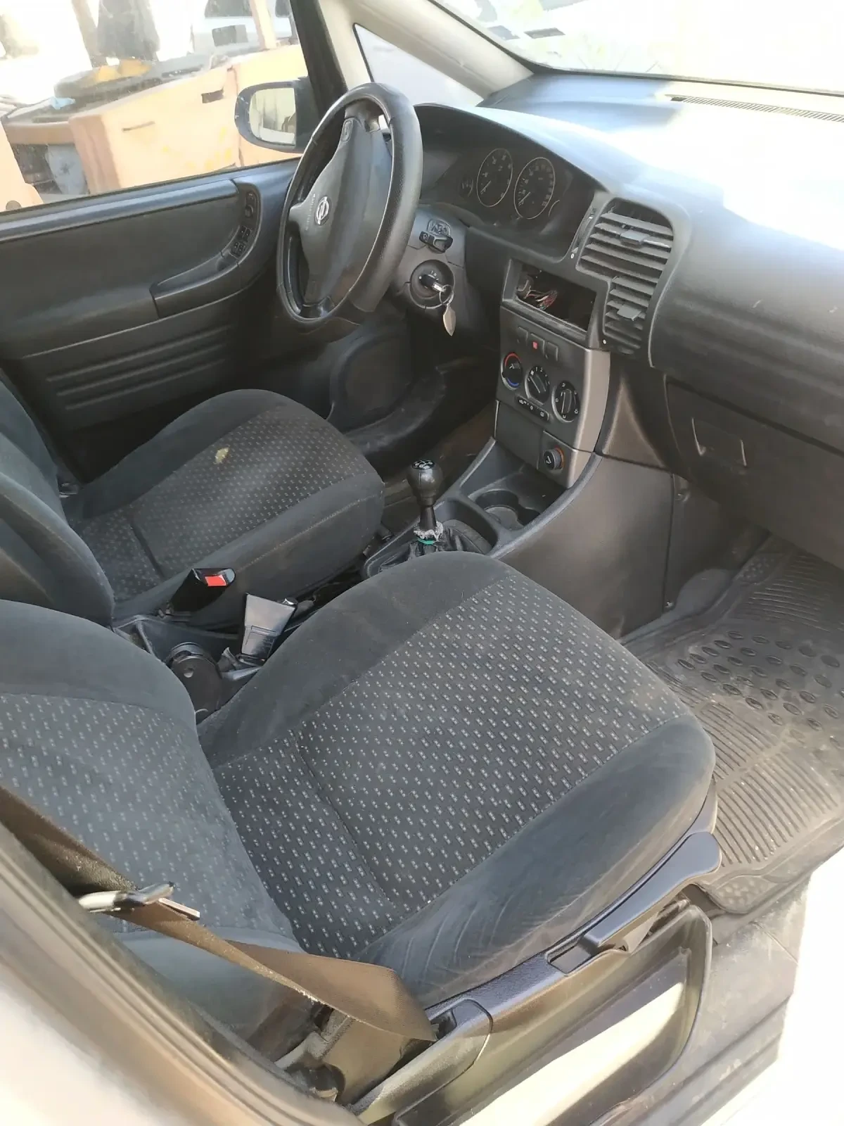 Opel Zafira  - изображение 4