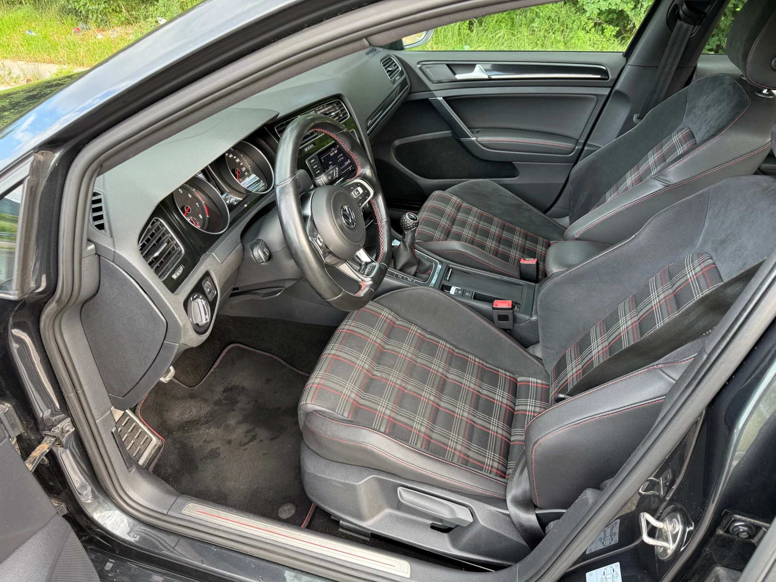 VW Golf GTI - изображение 7