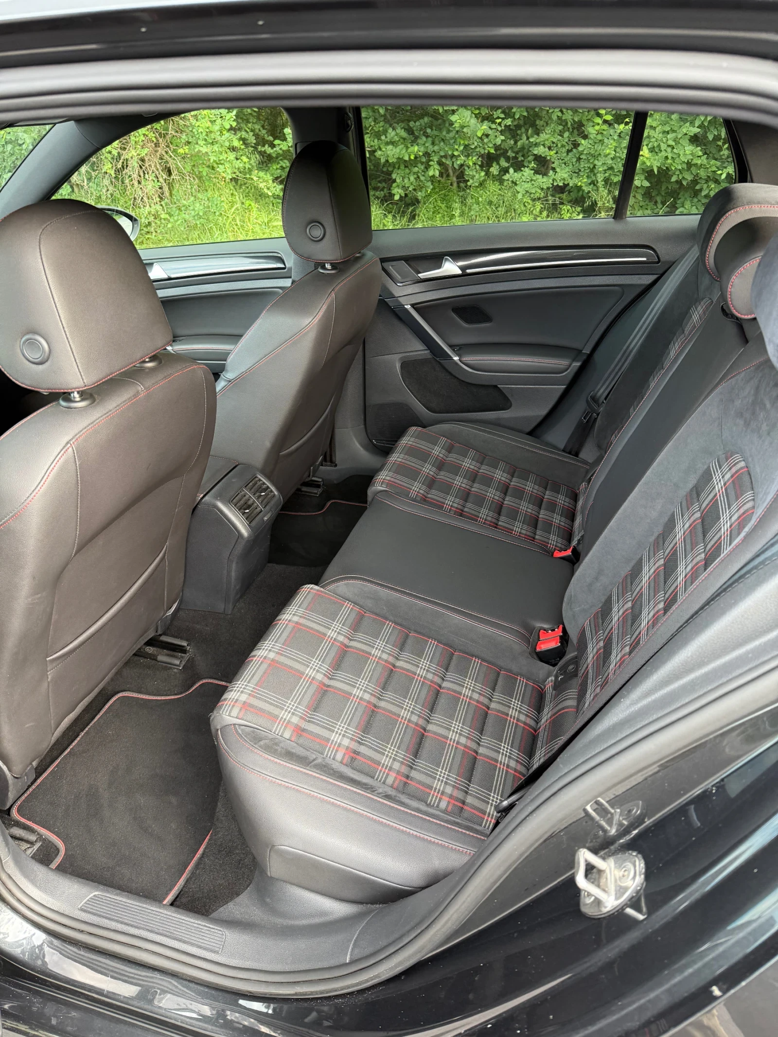 VW Golf GTI - изображение 9