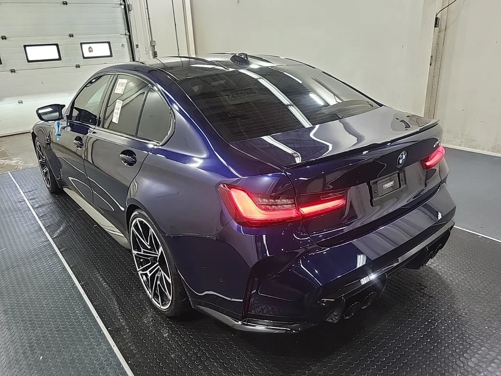 BMW M3 * SEDAN * CARFAX * БЕЗ ПЪРВОНАЧАЛНА ВНОСКА - изображение 4