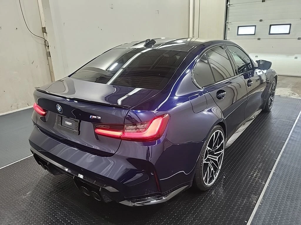 BMW M3 * SEDAN * CARFAX * БЕЗ ПЪРВОНАЧАЛНА ВНОСКА - изображение 3