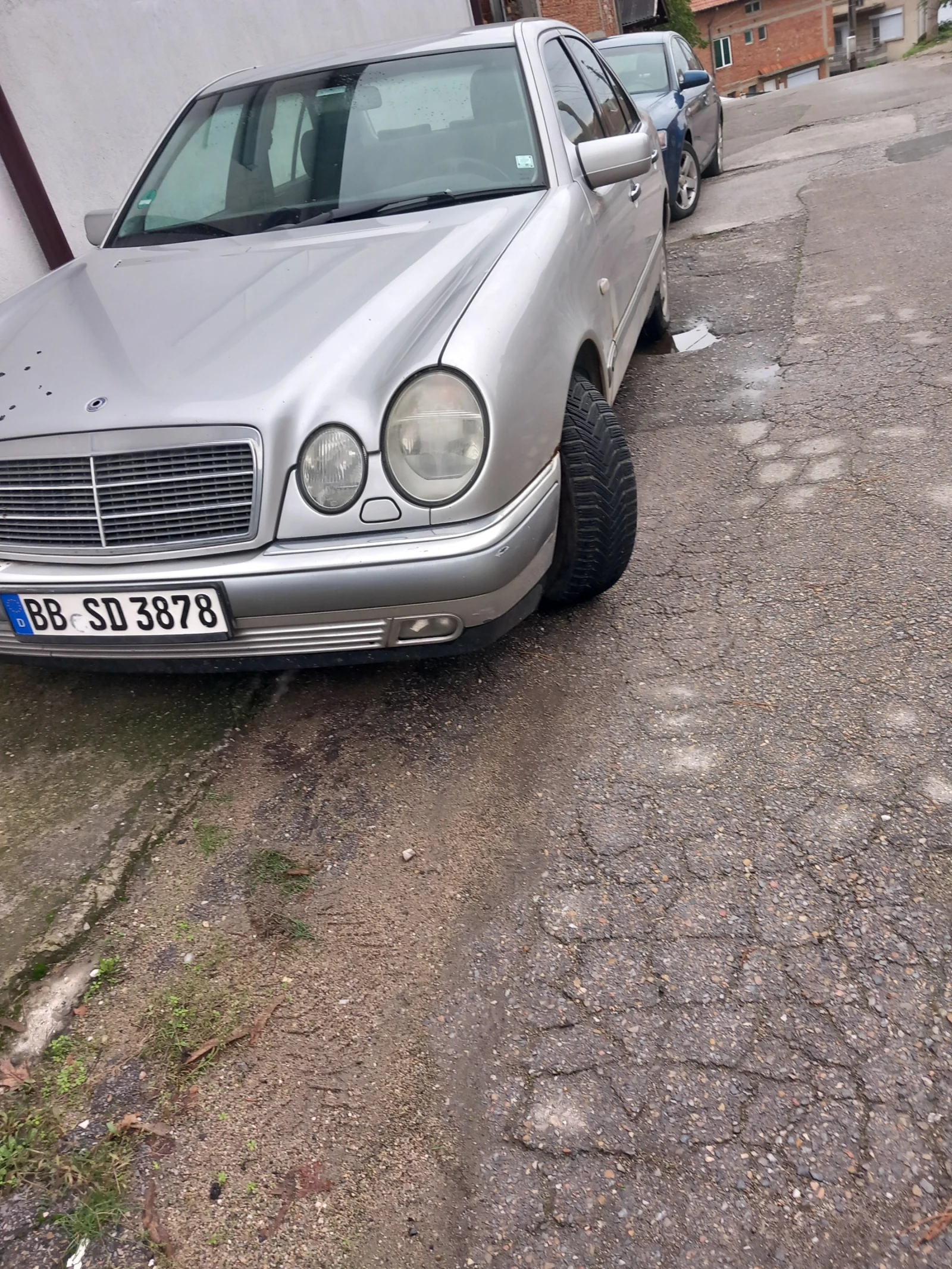 Mercedes-Benz E 200 i - изображение 3