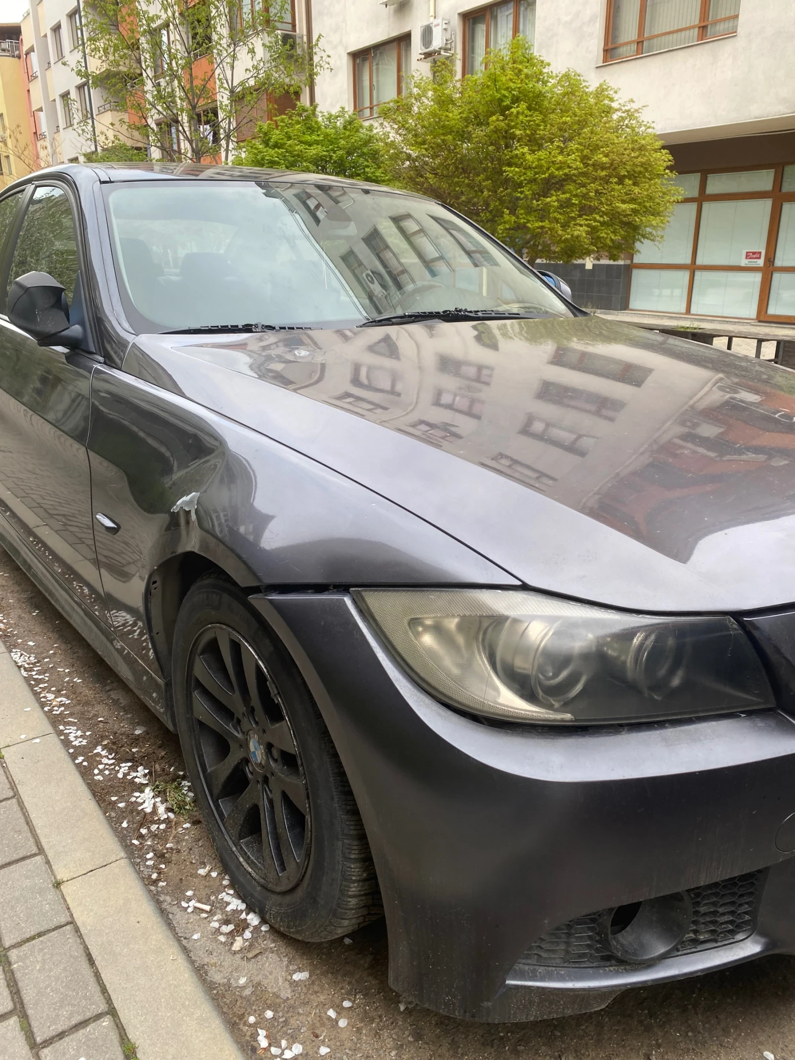 BMW 320, снимка 15 - Автомобили и джипове - 54066077