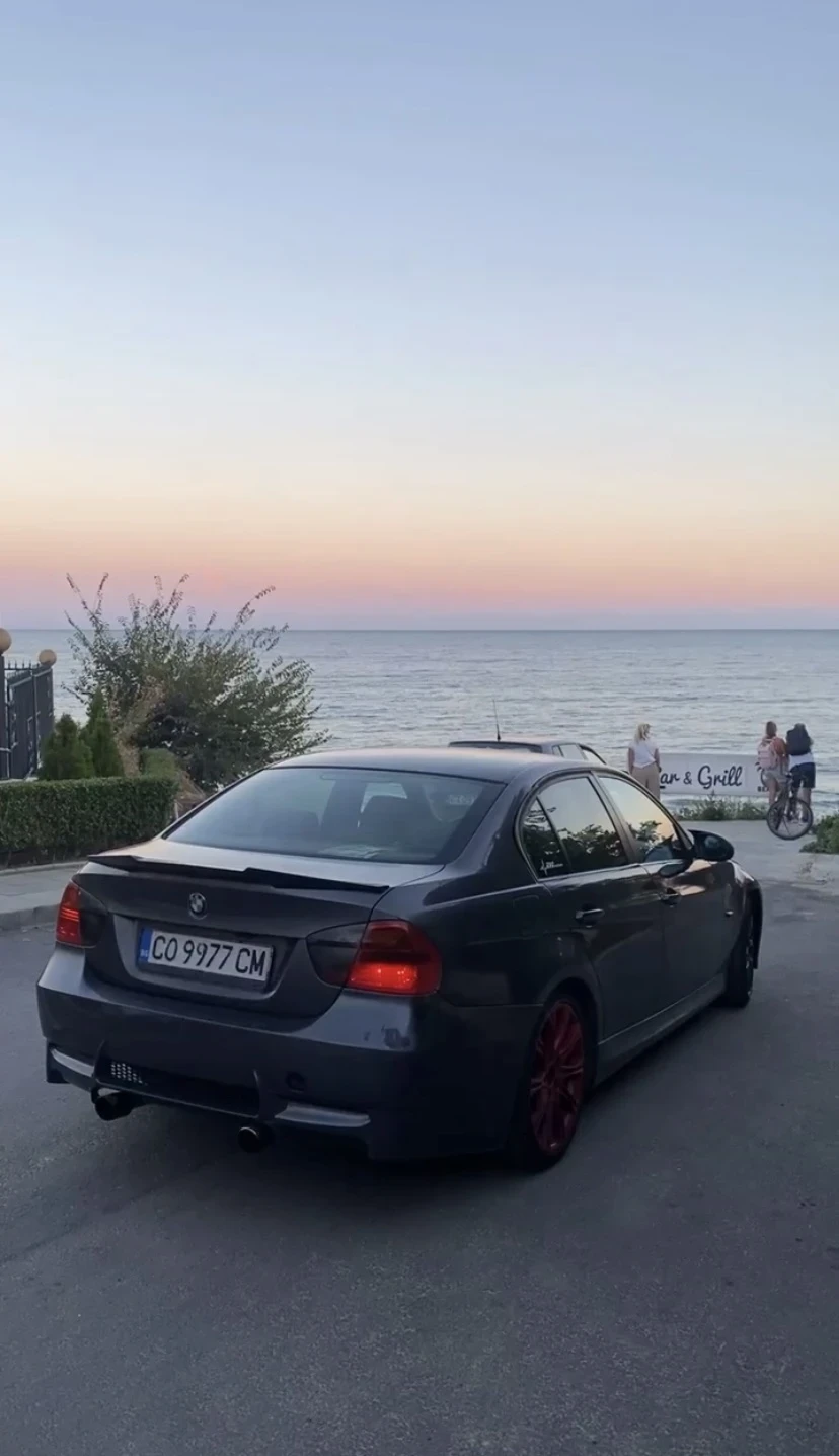 BMW 320, снимка 4 - Автомобили и джипове - 54066077