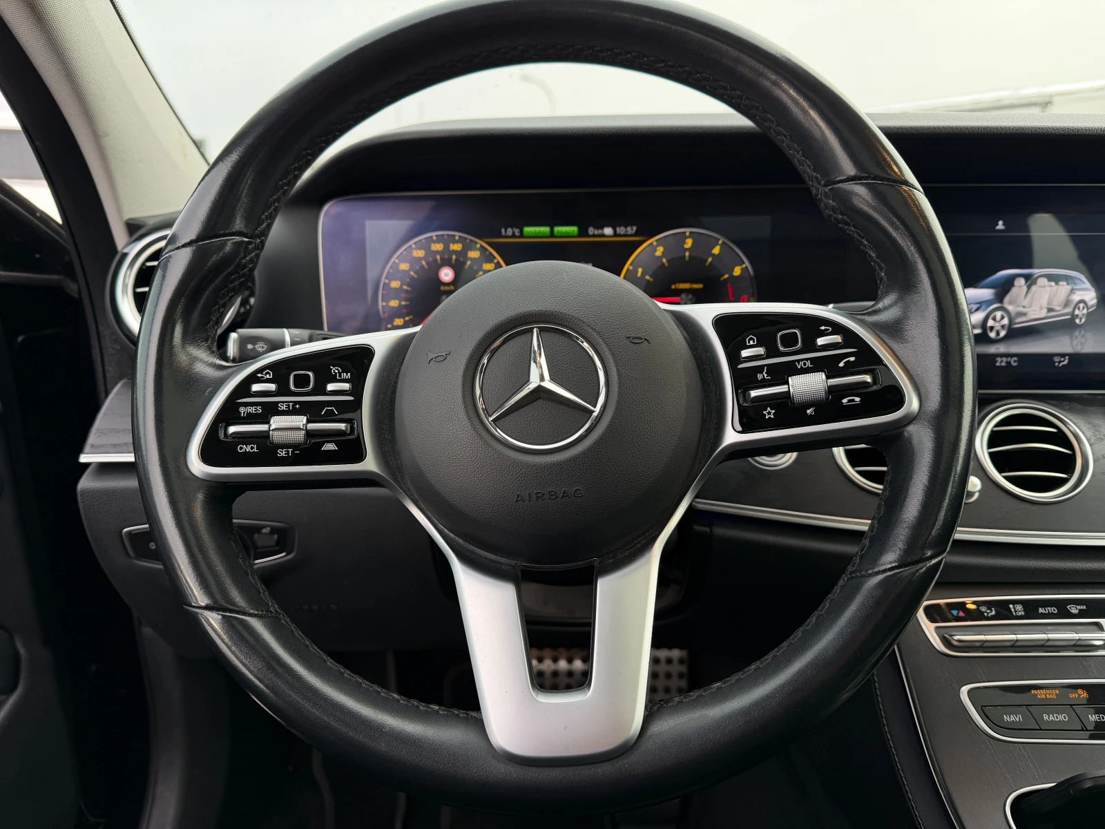 Mercedes-Benz C 300 E Break 300de Avantgarde - изображение 9