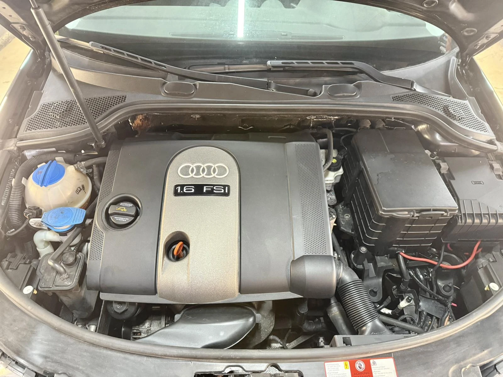 Audi A3 1.6 FSI - изображение 7