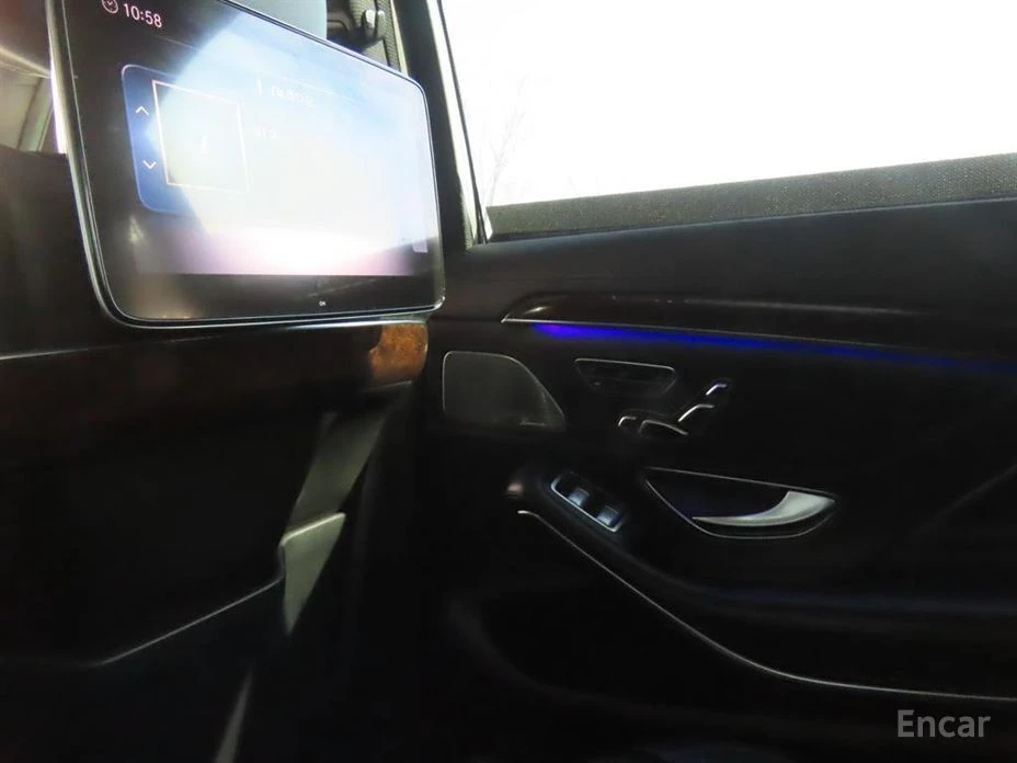 Mercedes-Benz S 560  - изображение 10