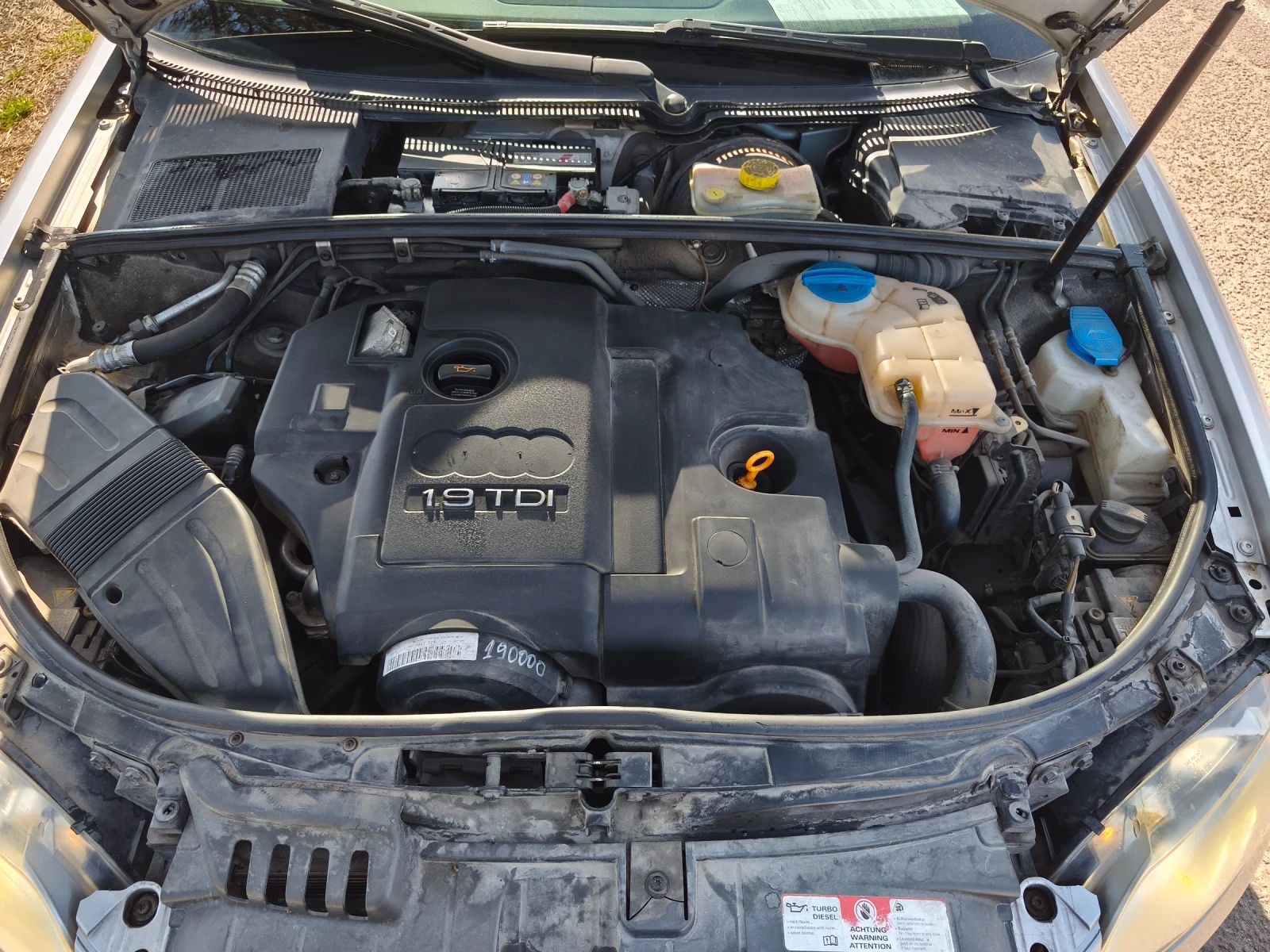 Audi A4 1.9 TDI, снимка 6 - Автомобили и джипове - 53802775