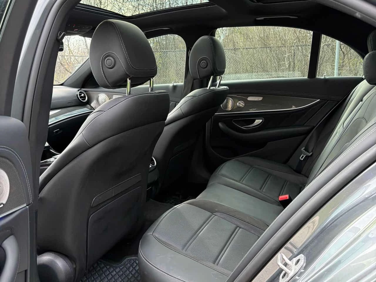 Mercedes-Benz E 53 AMG * 360 КАМЕРА* ДИСТРОНИК* ПАНОРАМА* BURMASTER* , снимка 15 - Автомобили и джипове - 54276683