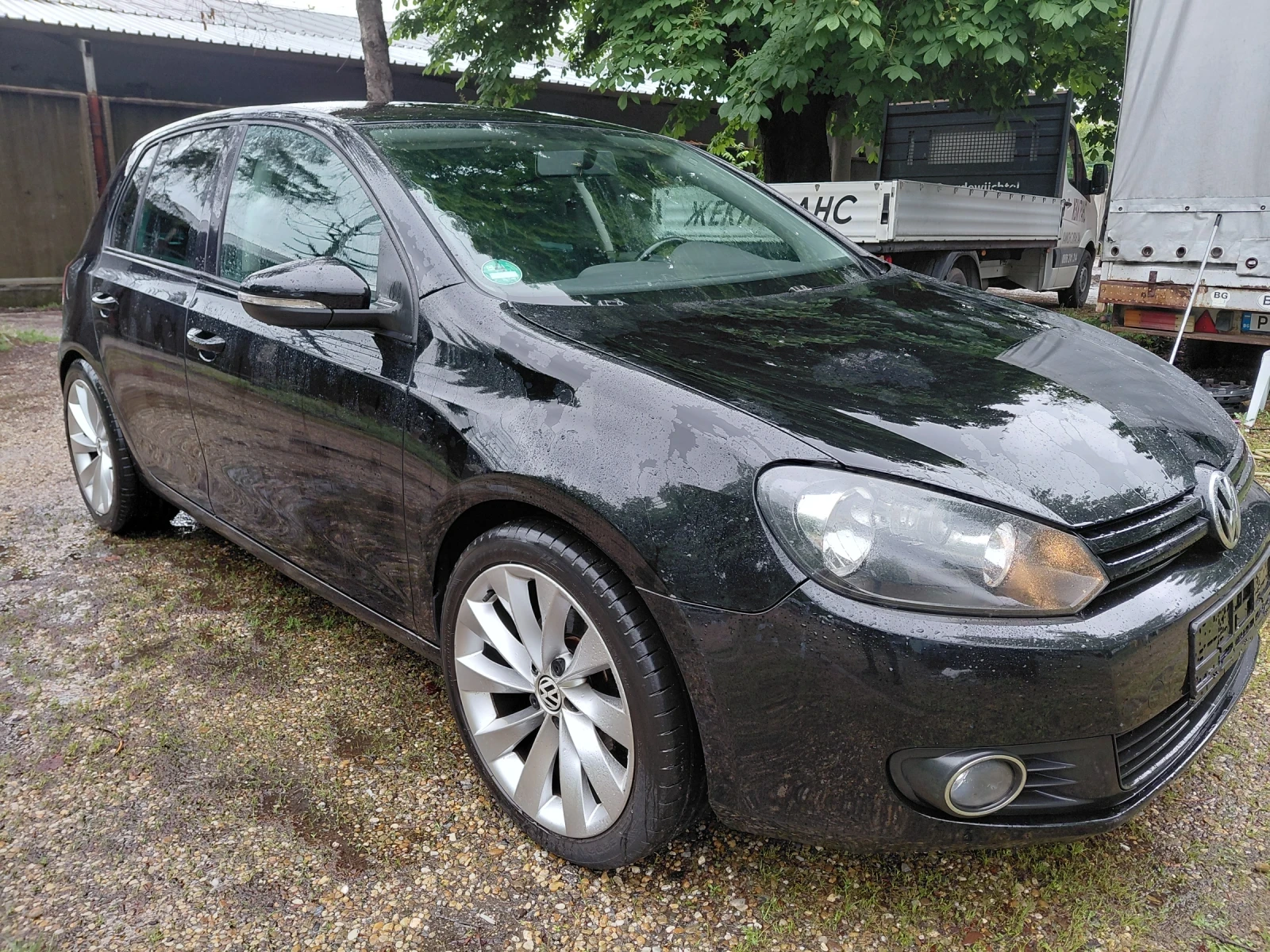 VW Golf Бензин, снимка 3 - Автомобили и джипове - 54653346