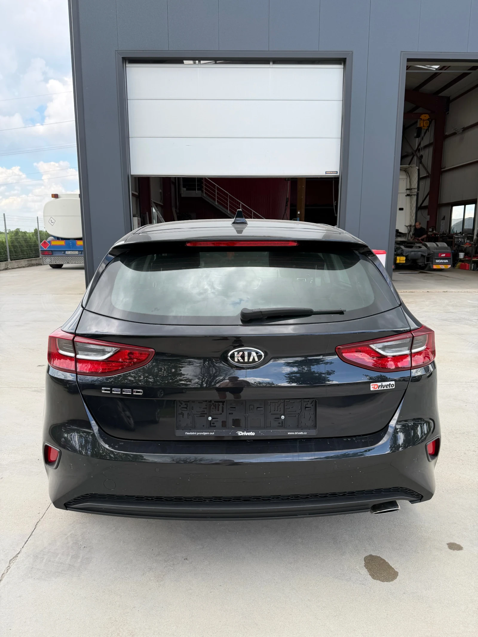 Kia Ceed, снимка 5 - Автомобили и джипове - 54843586