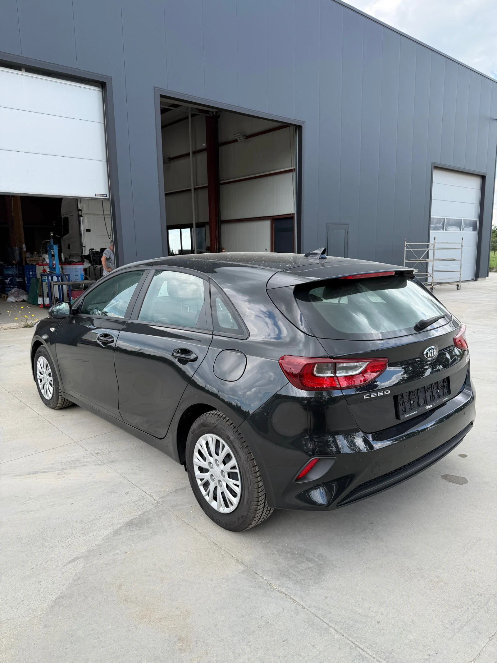 Kia Ceed, снимка 6 - Автомобили и джипове - 54843586